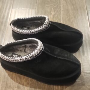 UGG Black Slippers with Patterned Trim